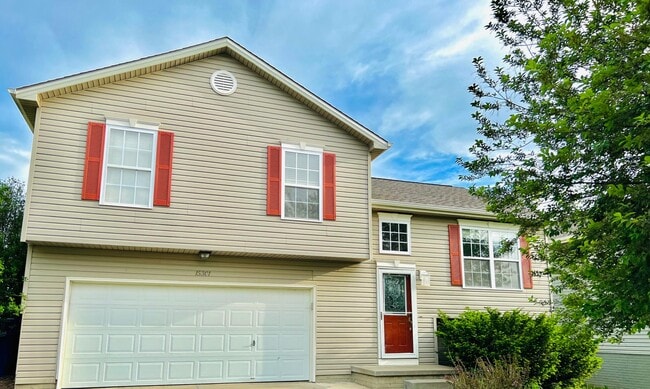 Building Photo - 15301 Davidson St