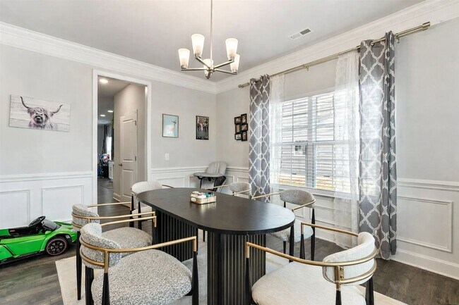 Building Photo - 11732 Glenwood Dr