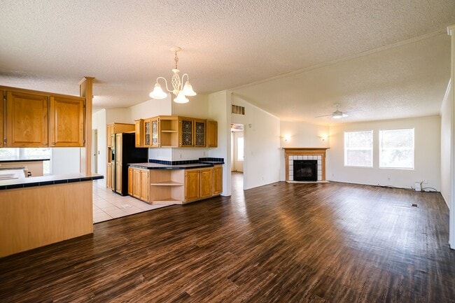 Building Photo - 3bed/2bath Mobile Home Available in Noble ...