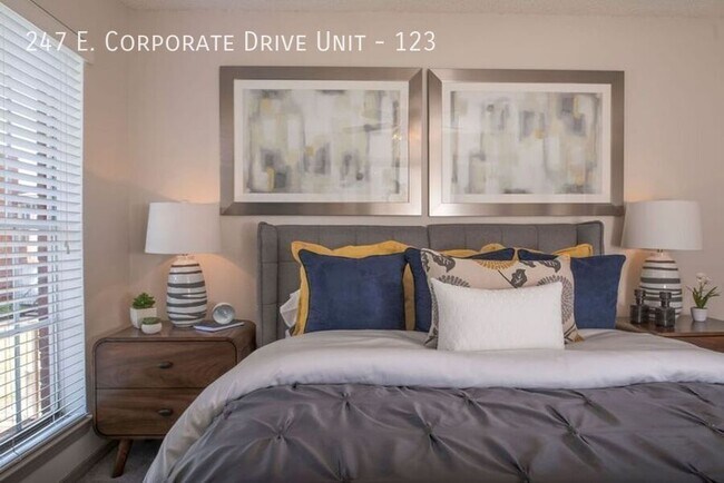 Building Photo - 247 E Corporate Dr