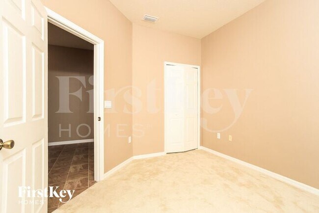 Building Photo - 5658 Forest Ridge Dr