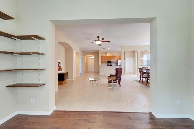 Building Photo - 1013 Emerald Dunes Dr