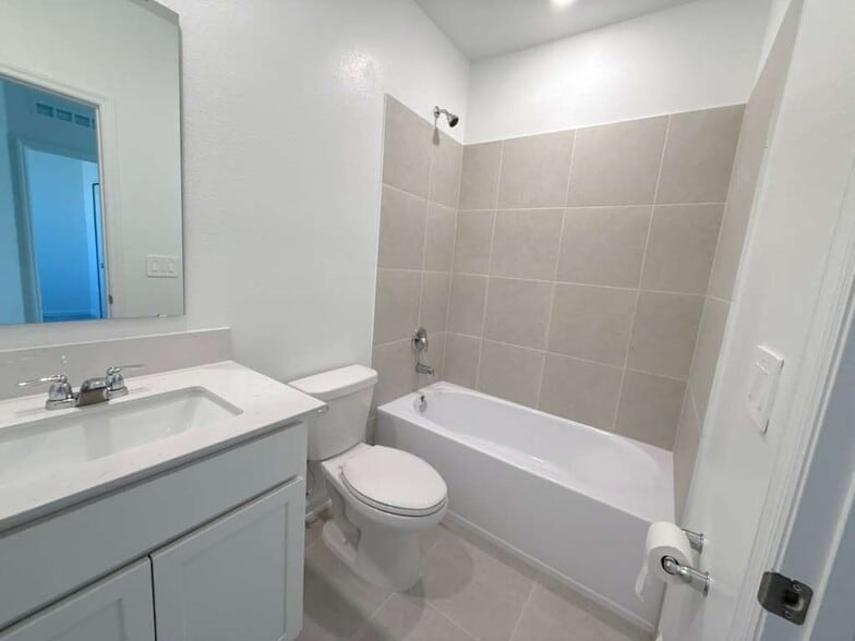 Building Photo - 3111 Mindfullness Dr