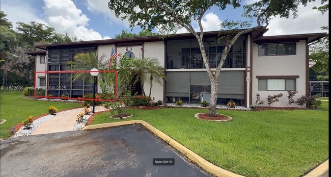 Building Photo - 9352 S Belfort Cir