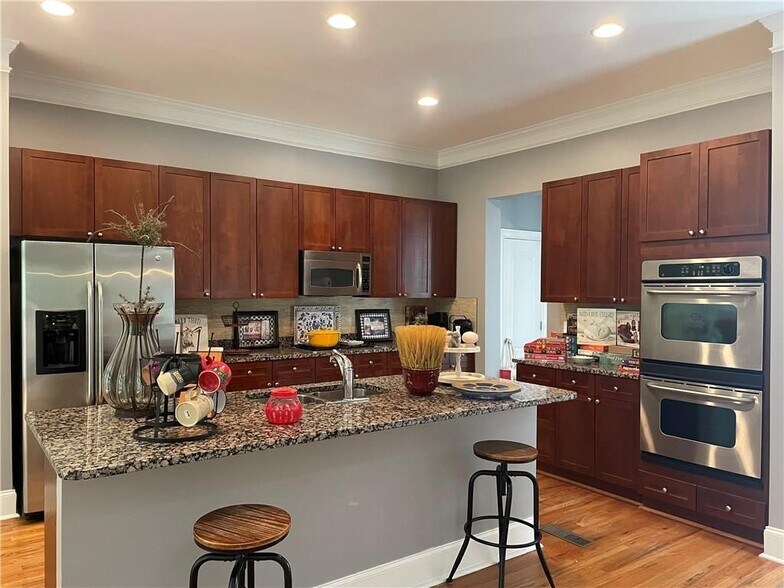 Building Photo - 1581 Mosaic Way