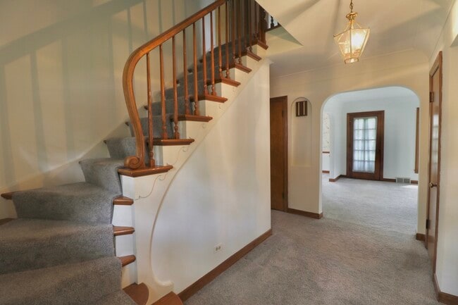 Building Photo - 1111 S Washington Ave