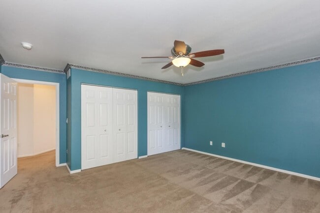 Building Photo - Spacious & Beautiful 3 Bedroom Home