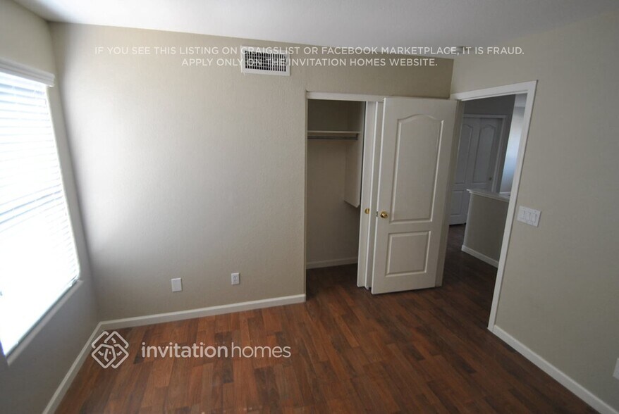 Building Photo - 2605 N 128th Ln