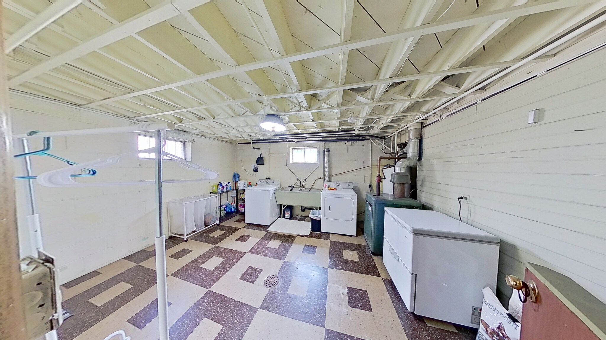 Building Photo - 4030 S Fox St