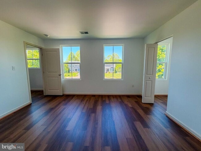 Building Photo - 18133 Scenic Creek Ln