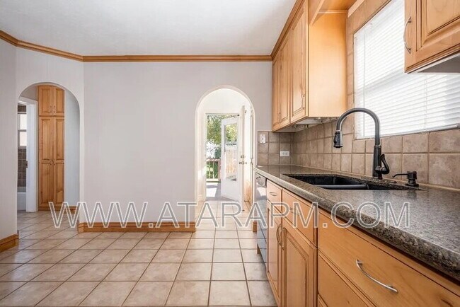 Building Photo - 291 S 800 W