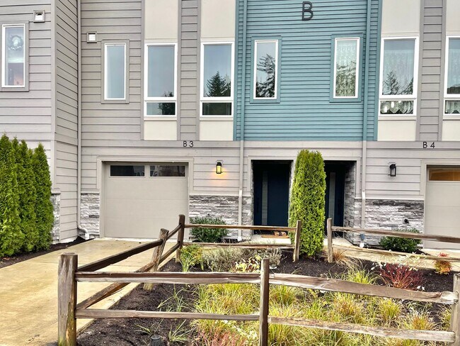 Building Photo - Great TownHome For Rent