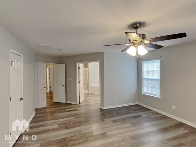 Building Photo - 15819 Herring Gull Way