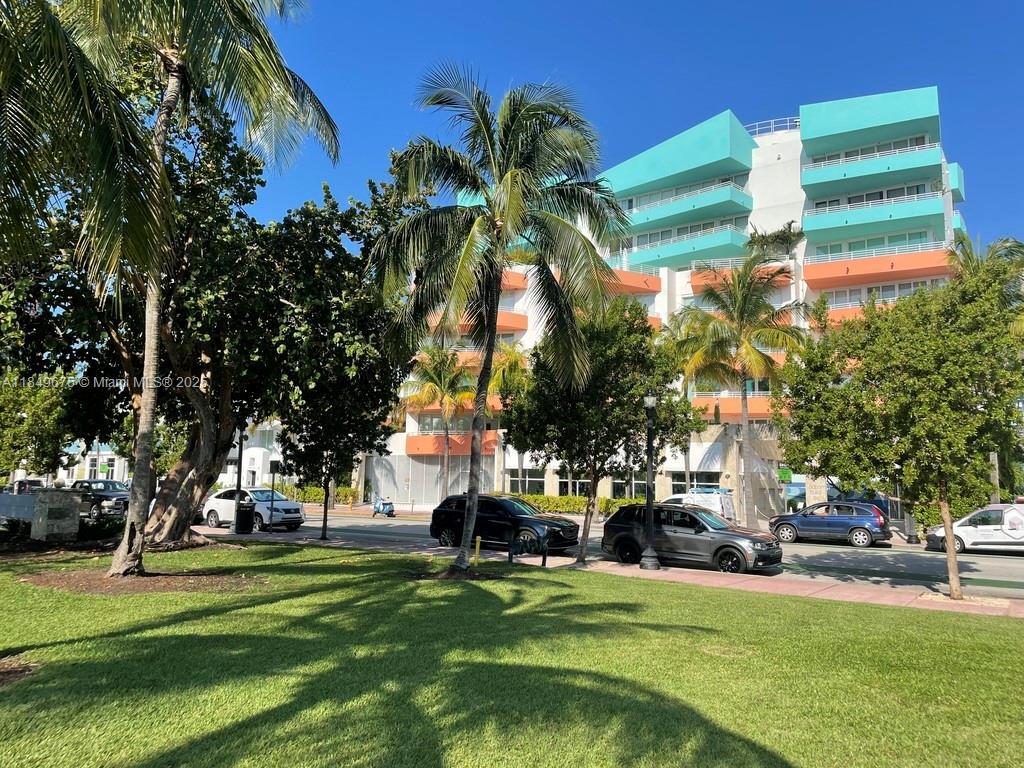 Building Photo - 226 Ocean Dr