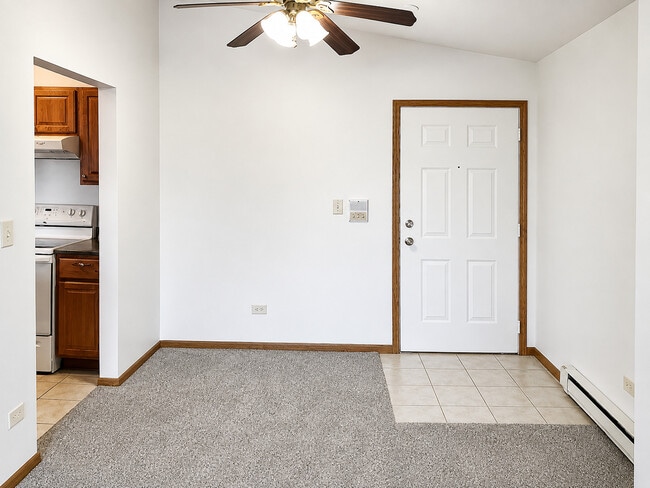 Building Photo - 1343 Cunat Ct