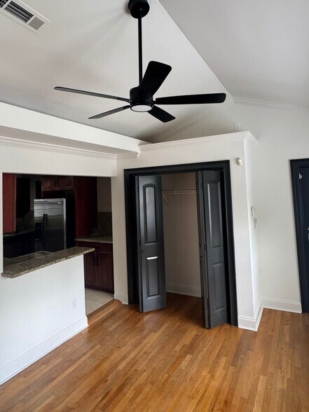 Building Photo - 488 Burlington Road Northeast