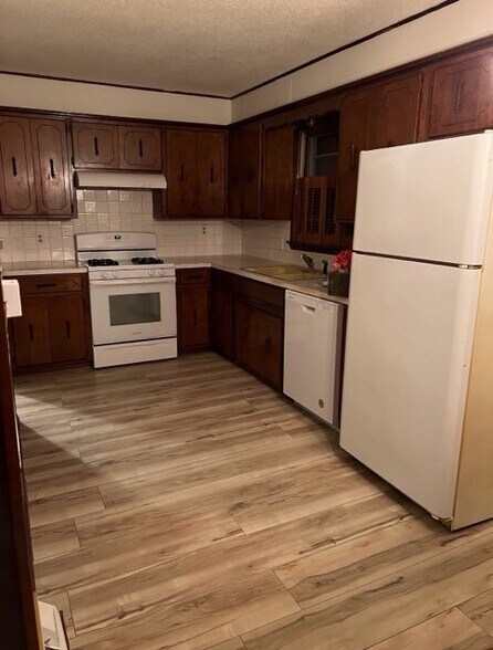 Building Photo - 17162 Betty Dr