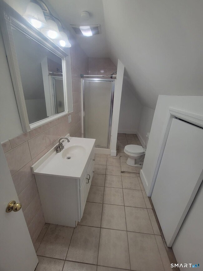 Building Photo - 38 Auburn St