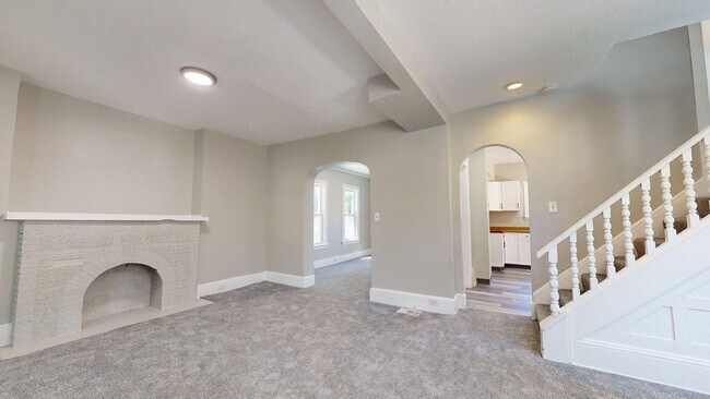 Building Photo - Cudell/West Blvd neighborhood; 4 bedroom/1 bath single family house for rent!