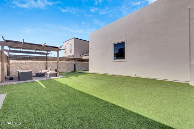 Building Photo - 14608 Pebble Hills Blvd