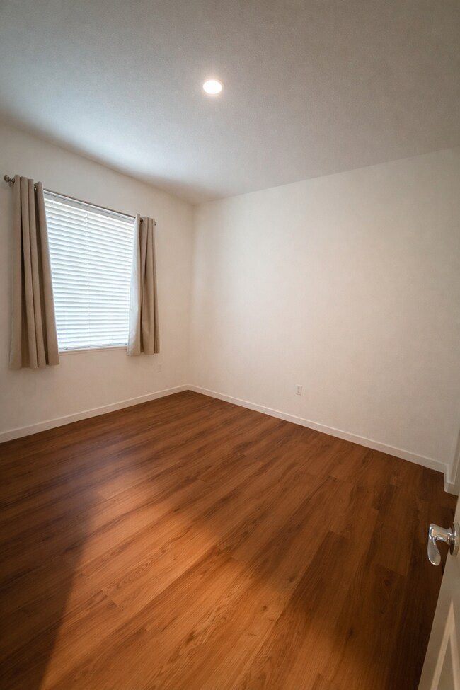 Building Photo - Energy-Efficient Emerson Ranch Home | 5 Bed + Owned Solar, Powerwall, EV Charging & Beautiful Bac...