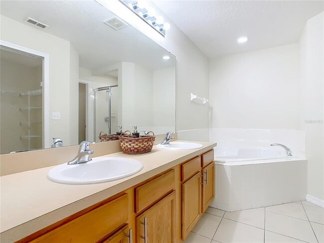 Building Photo - 313 Drum Ln