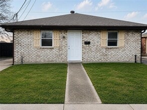 Building Photo - 3508 Pakenham Dr