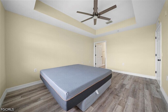 Building Photo - 3940 Pomodoro Cir