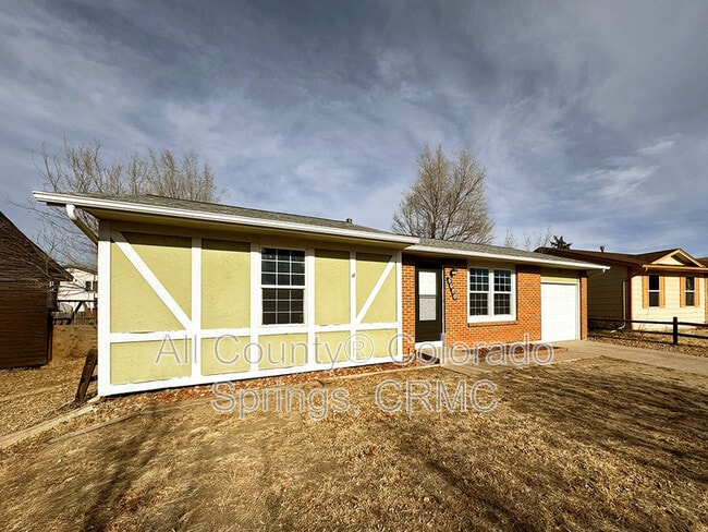 Building Photo - 6680 Parkridge Ct