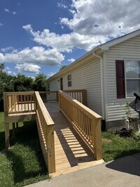 Building Photo - 108 Hunter Ridge Dr