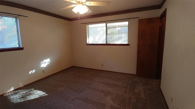 Building Photo - 3511 Monument Dr