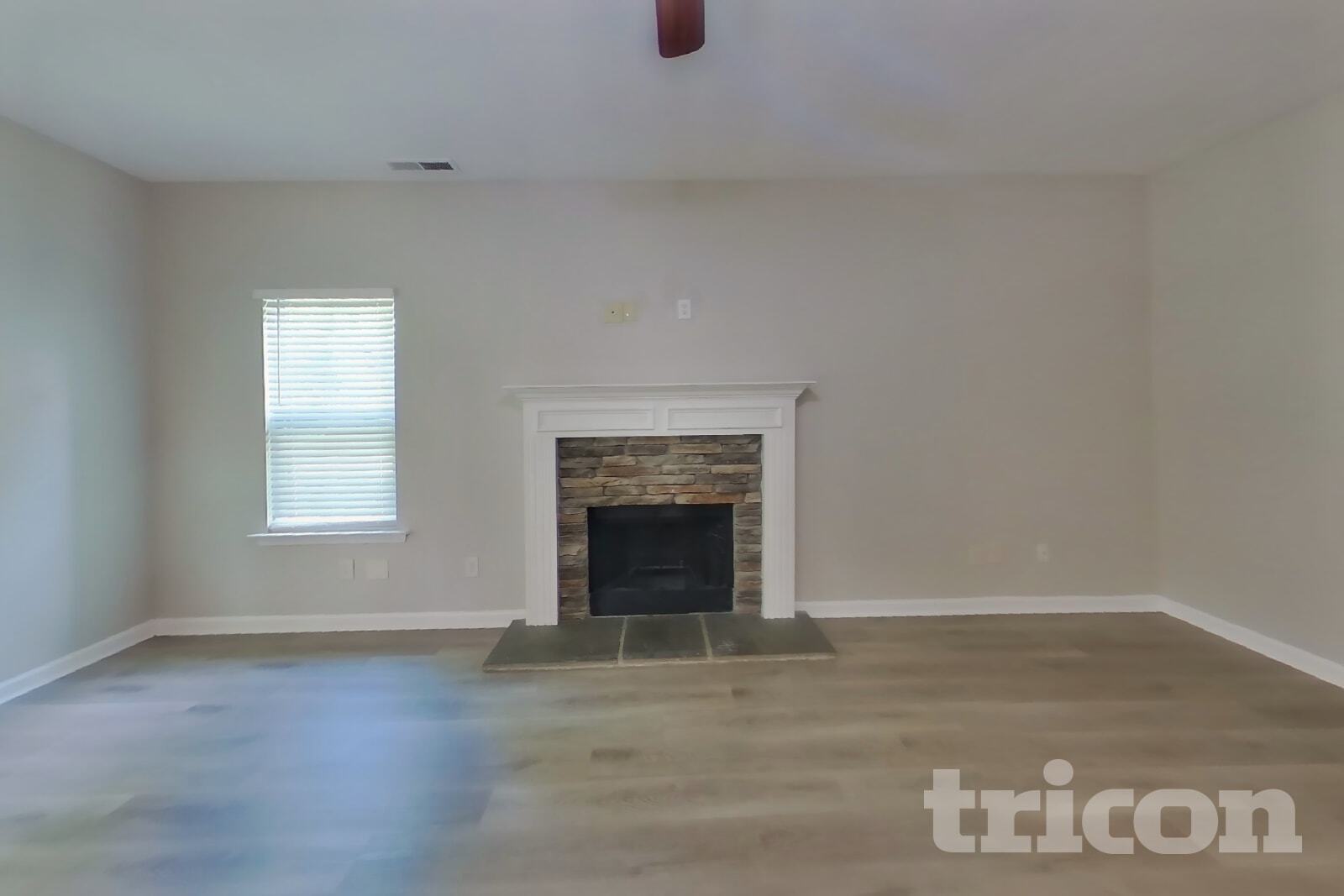 Building Photo - 155 Hickory Hills Dr