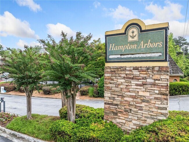 Building Photo - 705 Beaufort Cir