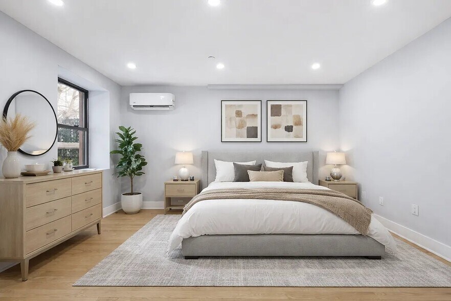 Building Photo - 307 W 136th St