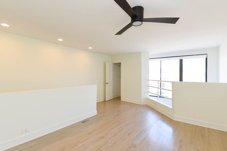 Building Photo - 1036 W Grace St