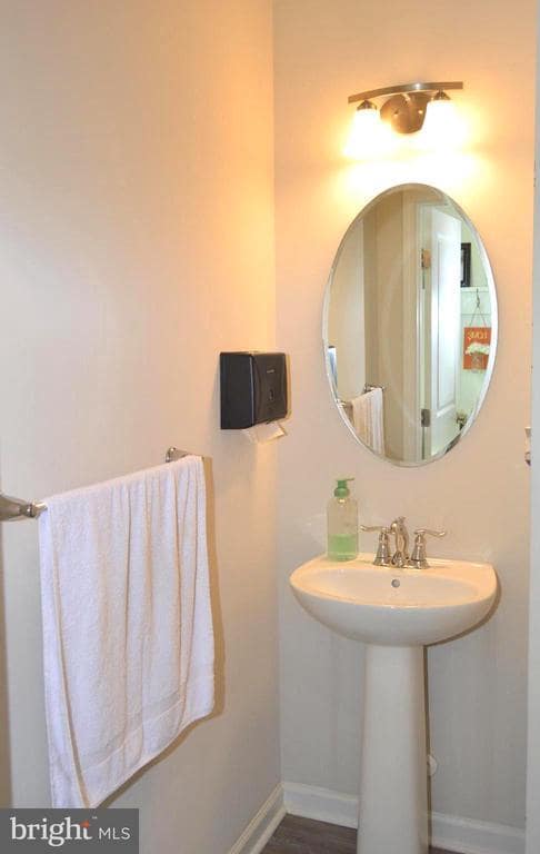 Building Photo - 5520 Ivy Hill Dr