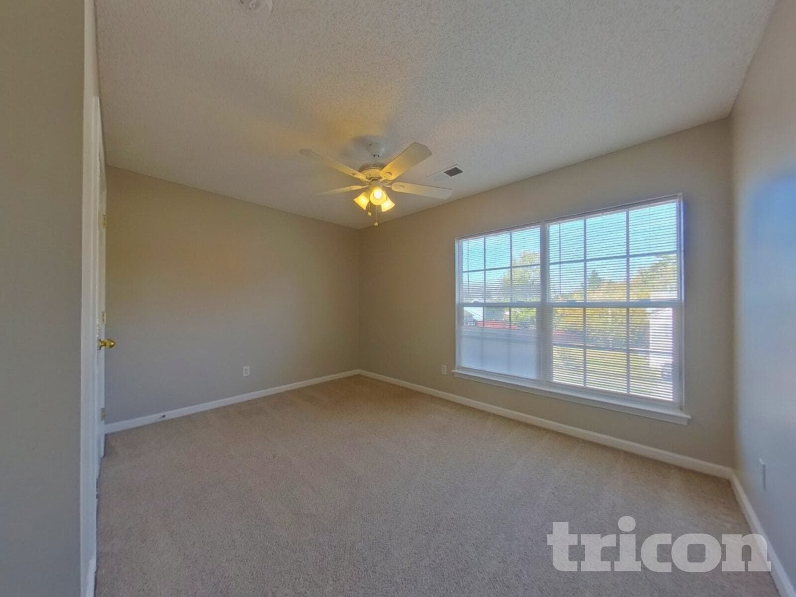 Building Photo - 1812 Southwind Dr