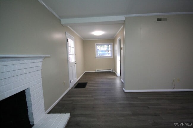 Building Photo - 12141 Old Buckingham Rd
