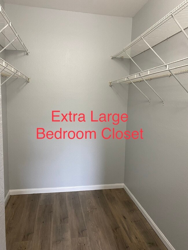 Building Photo - 2279 Portofino Pl