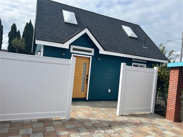 Building Photo - 1009 S Laramie St