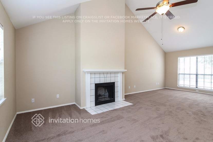 Building Photo - 568 Fisher Dr