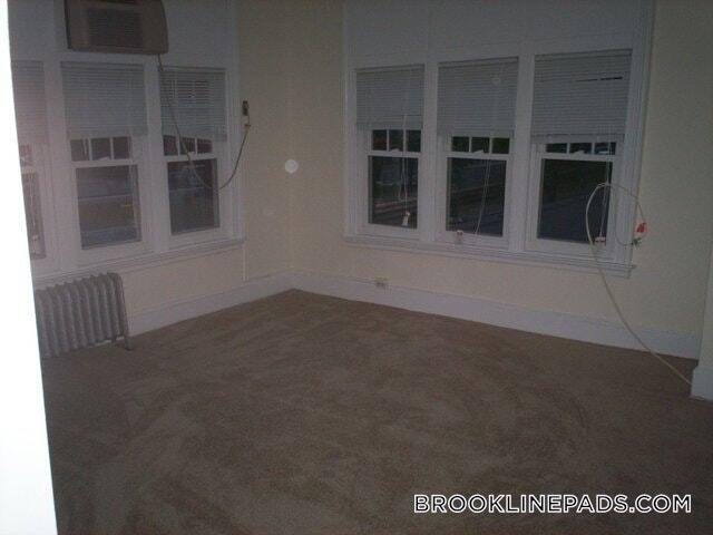 Building Photo - 1223 Beacon St
