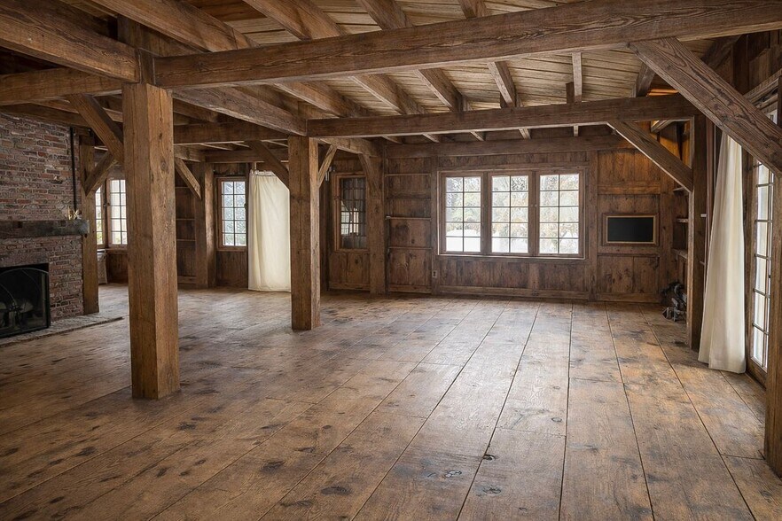 Building Photo - 45 Hoppen Rd