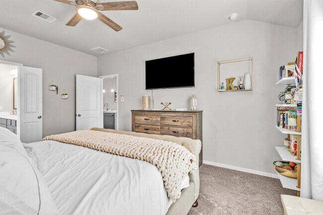 Building Photo - 4330 Umber Shadow Dr