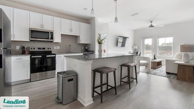 Building Photo - 12525 Tibbets Ln