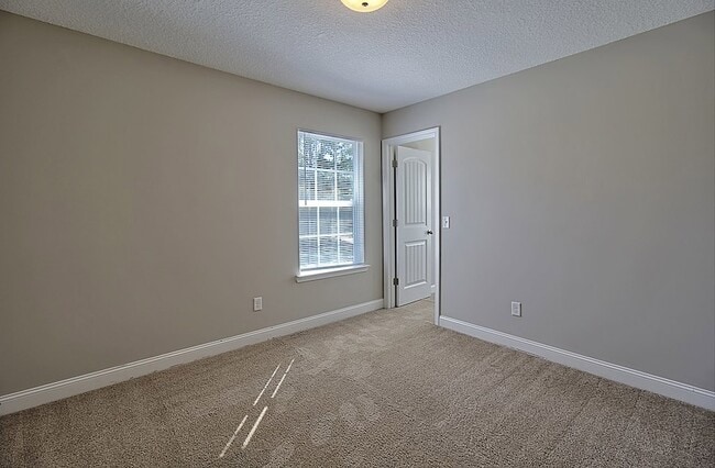 Building Photo - 771 Live Oak Church Rd