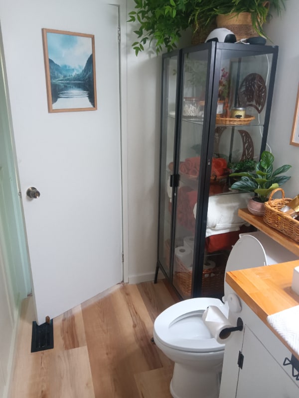 Building Photo - 255 Rowe Ave