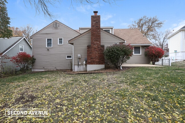 Building Photo - 10309 Century Ln