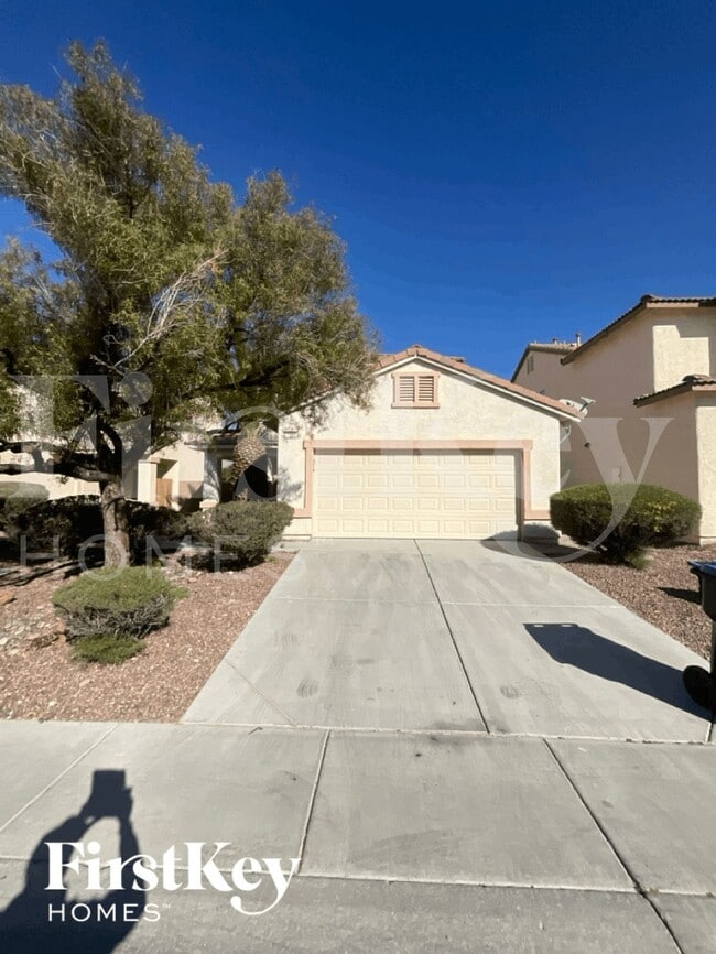 Building Photo - 1008 E Oceanwood Ave