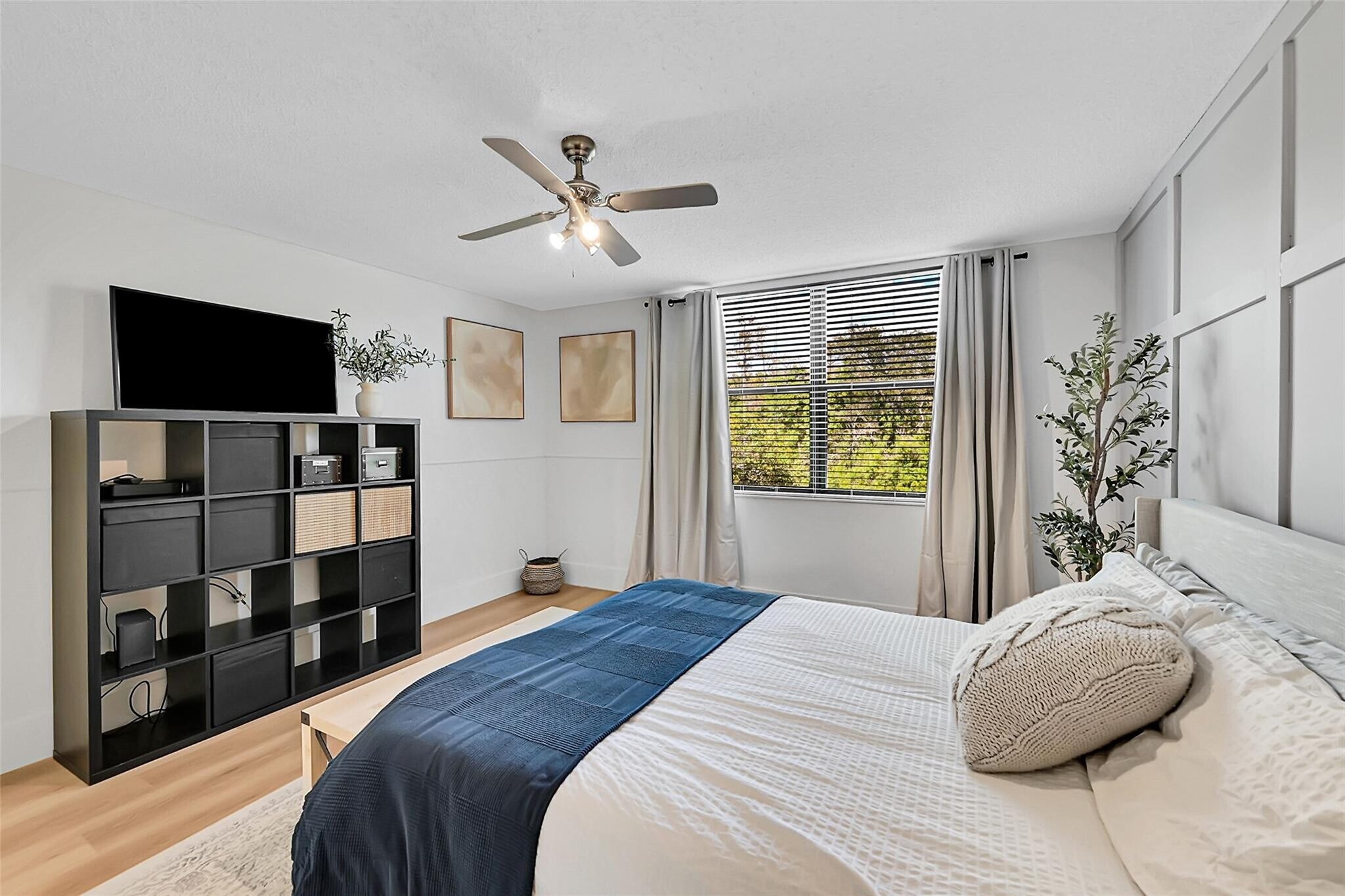Building Photo - 2660 Carambola Cir N